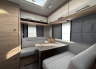 CARAVANA KNAUS SÜDWIND 420 QD BLACK SELECTION