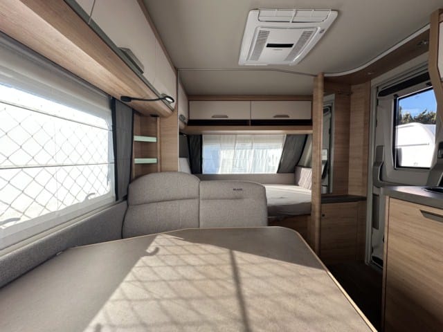 CARAVANA KNAUS SÜDWIND 580 QS BLACK SELECTION