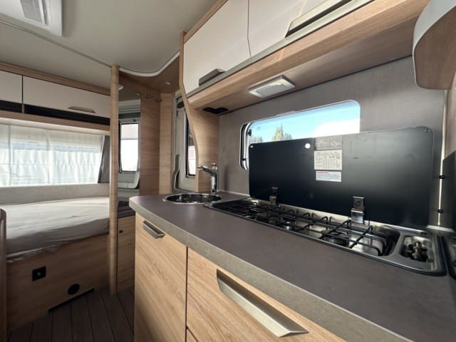 CARAVANA KNAUS SÜDWIND 580 QS BLACK SELECTION