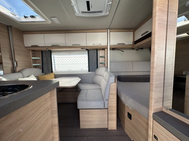CARAVANA KNAUS SÜDWIND 580 QS BLACK SELECTION