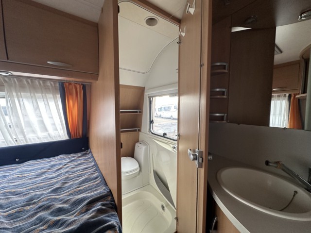 CARAVANA SEGUNDA MANO KNAUS SÜDWIND 400 FD