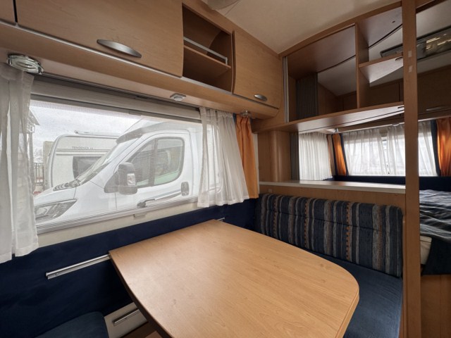 CARAVANA SEGUNDA MANO KNAUS SÜDWIND 400 FD