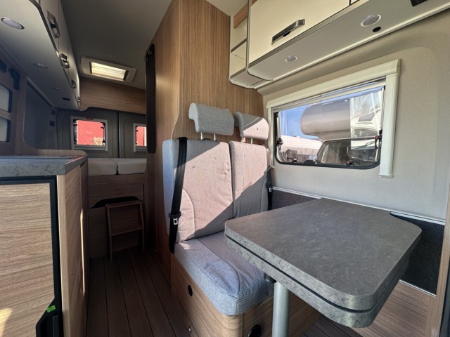 CAMPER SEGUNDA MANO WEINSBERG CARABUS 600 MQ