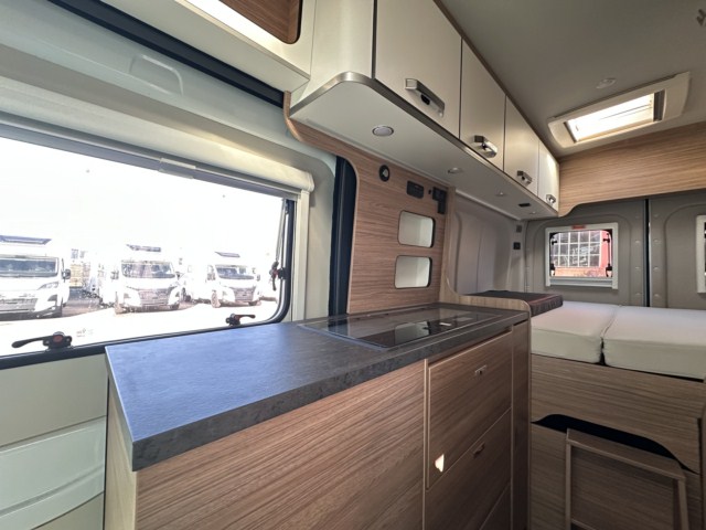 CAMPER SEGUNDA MANO WEINSBERG CARABUS 600 MQ