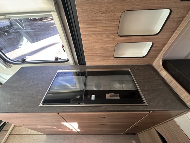 CAMPER SEGUNDA MANO WEINSBERG CARABUS 600 MQ