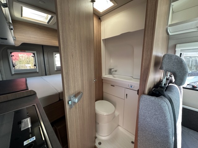 CAMPER SEGUNDA MANO WEINSBERG CARABUS 600 MQ