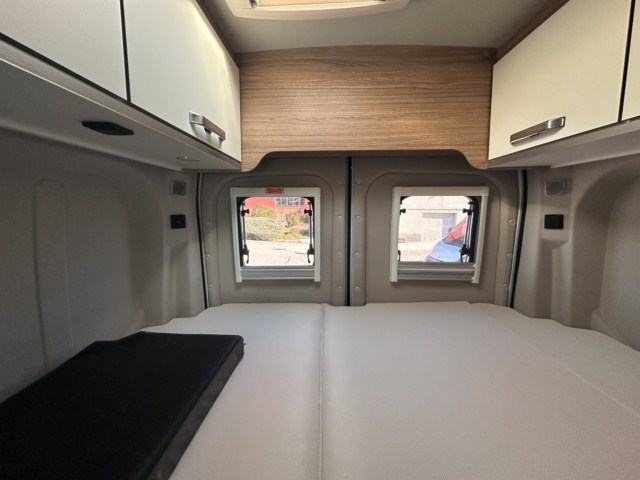 CAMPER SEGUNDA MANO WEINSBERG CARABUS 600 MQ