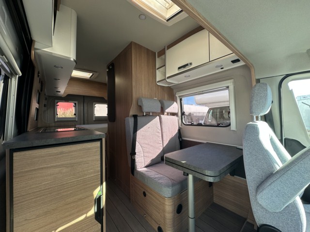 CAMPER SEGUNDA MANO WEINSBERG CARABUS 600 MQ