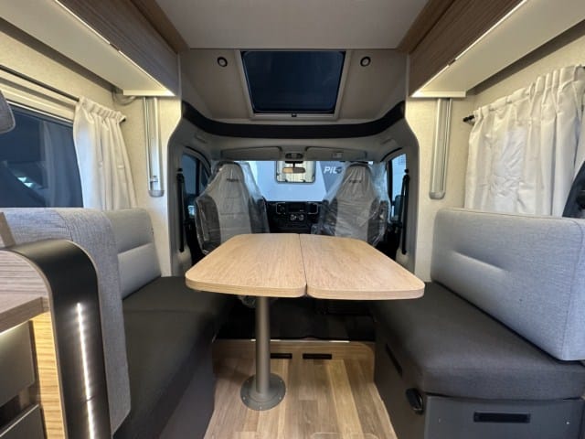 AUTOCARAVANA PILOTE P740FC EVIDENCE