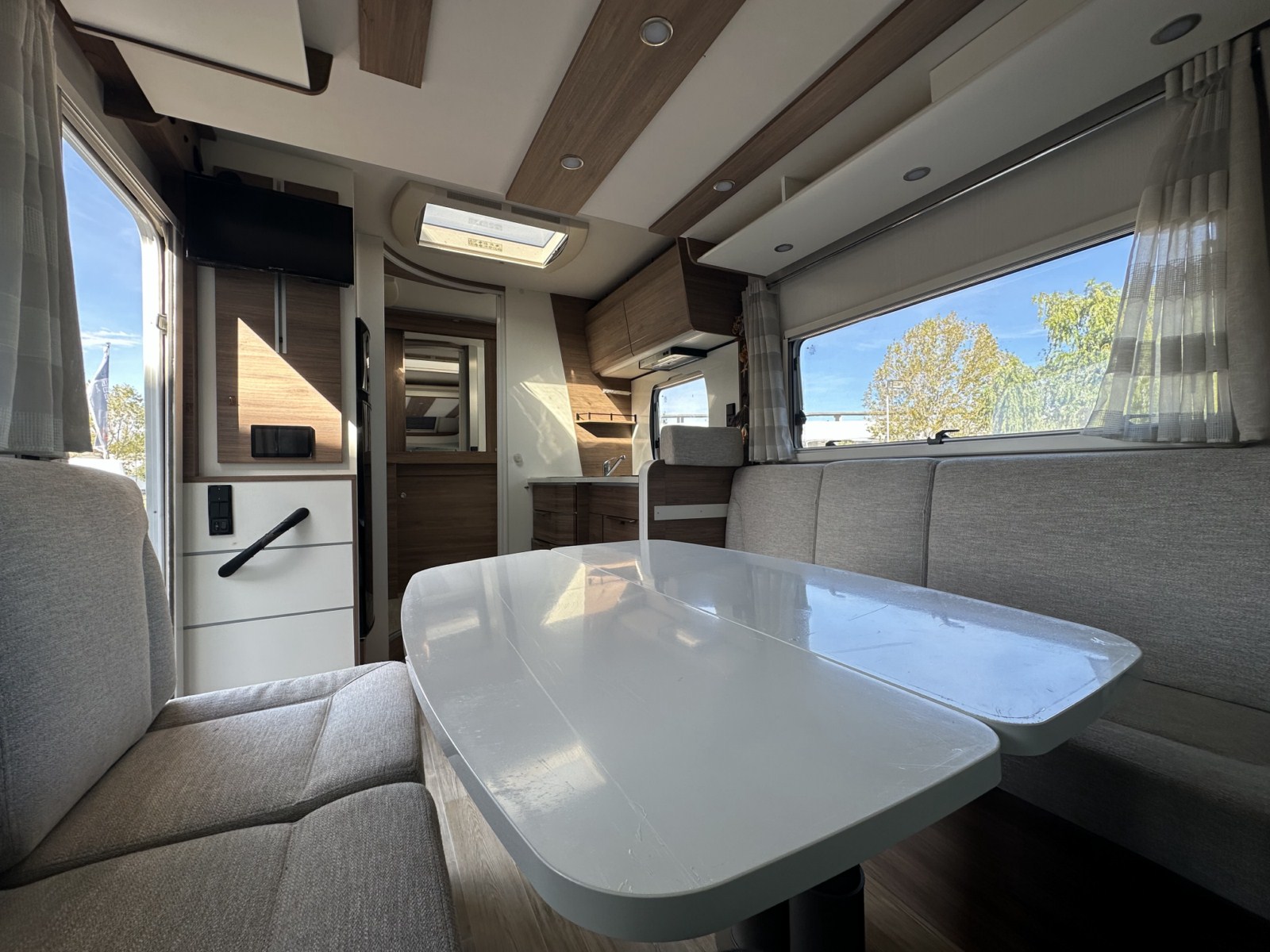 AUTOCARAVANA SEGONA MÀ PILOTE P696D