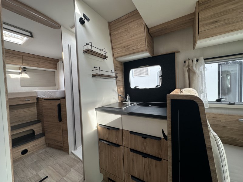 AUTOCARAVANA SEGUNDA MANO PILOTE P696 GJ