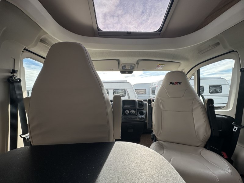 AUTOCARAVANA SEGUNDA MANO PILOTE P696 GJ