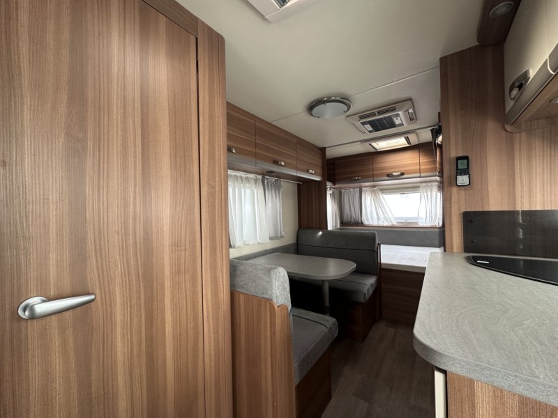 CARAVANA SEGONA MÀ WEINSBERG CARAONE 480 QDK