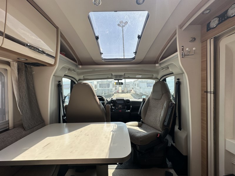 AUTOCARAVANA SEGONA MÀ DETHLEFFS GLOBEBUS T1