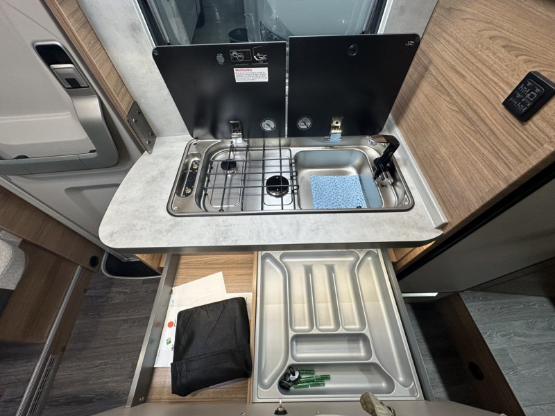 AUTOCARAVANA KNAUS VAN TI 650 MEG VANSATION