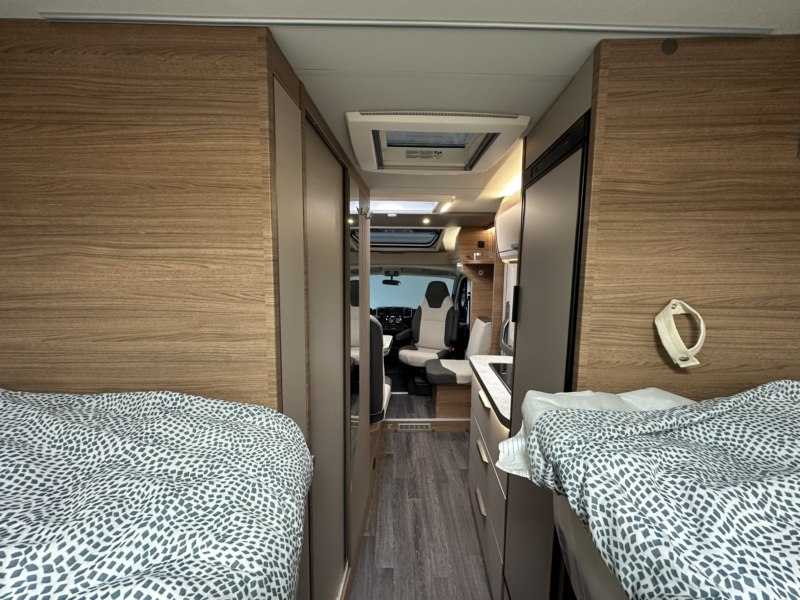 AUTOCARAVANA KNAUS VAN TI 650 MEG VANSATION