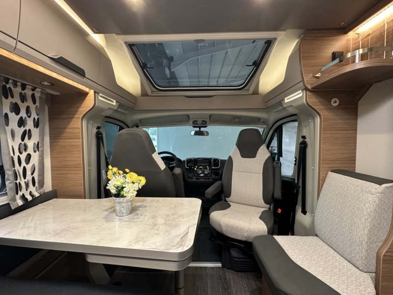 AUTOCARAVANA KNAUS VAN TI 650 MEG VANSATION