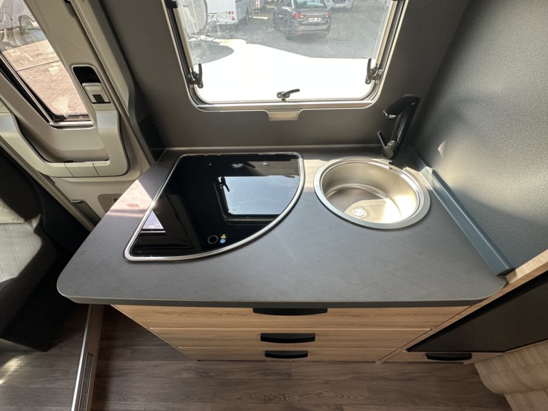 AUTOCARAVANA KNAUS LIVE WAVE 650 MEG PLATINUM SELECTION