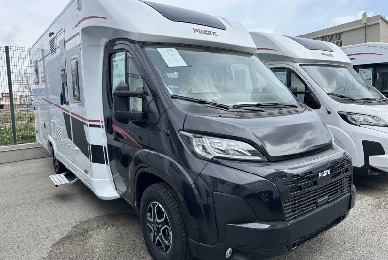 Autocaravana Pilote P720FGJ Évidence