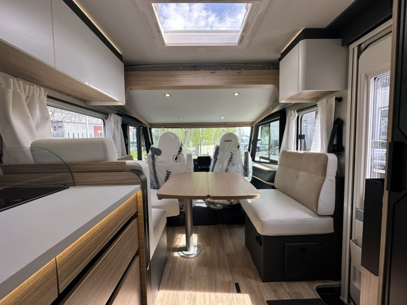 AUTOCARAVANA PILOTE G720 FC SELECTION