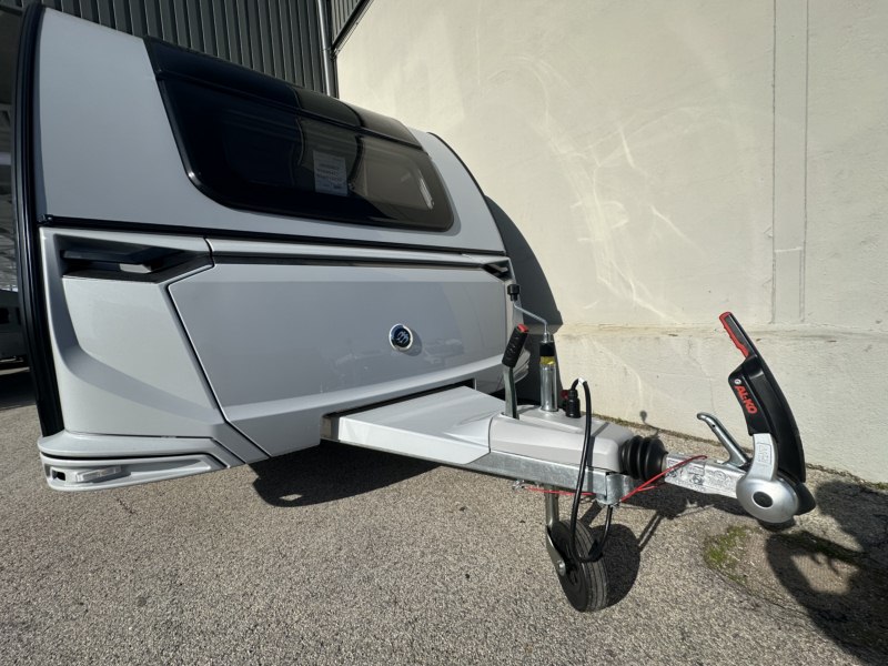 CARAVANA KNAUS SÜDWIND 650 PXB BLACK SELECTION