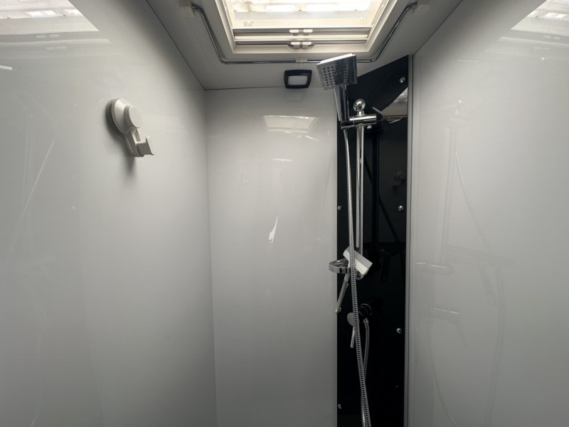 AUTOCARAVANA SEGONA MÀ CHALLENGER 380 START