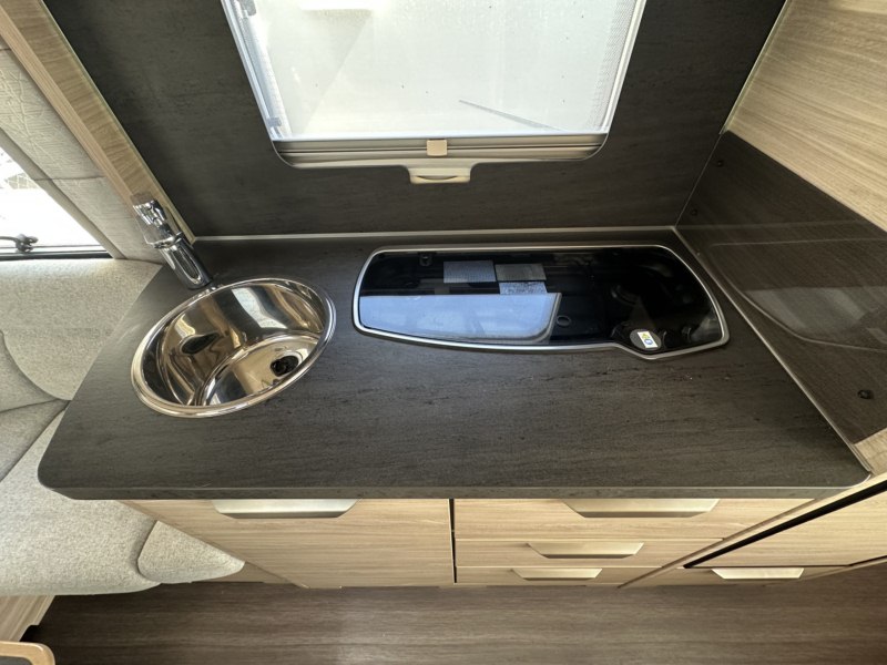 CARAVANA SEGONA MÀ KNAUS SÜDWIND 450 FU