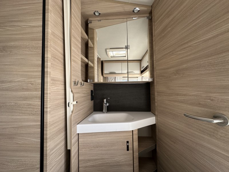 CARAVANA SEGONA MÀ KNAUS SÜDWIND 450 FU