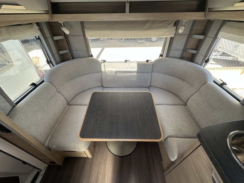 CARAVANA SEGONA MÀ KNAUS SÜDWIND 450 FU