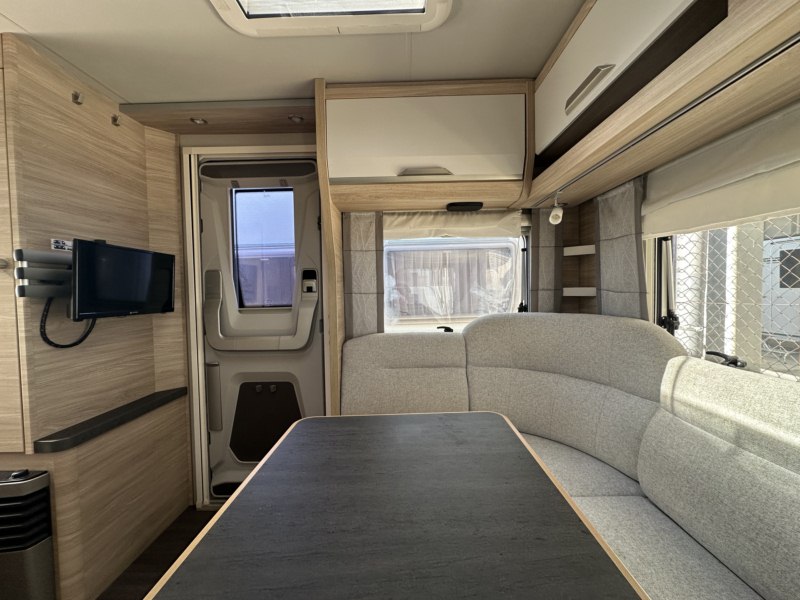 CARAVANA SEGONA MÀ KNAUS SÜDWIND 450 FU