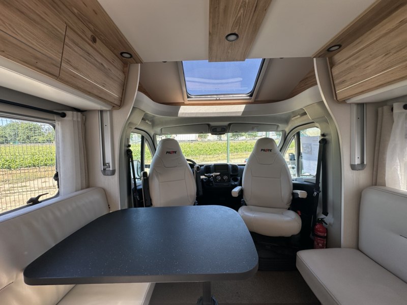 AUTOCARAVANA SEGONA MÀ PILOTE P746 C