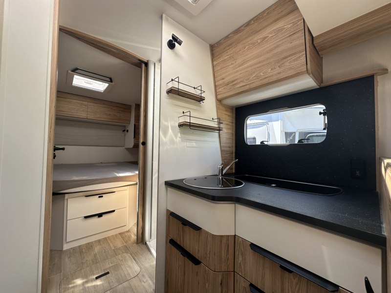 AUTOCARAVANA SEGONA MÀ PILOTE P746 C