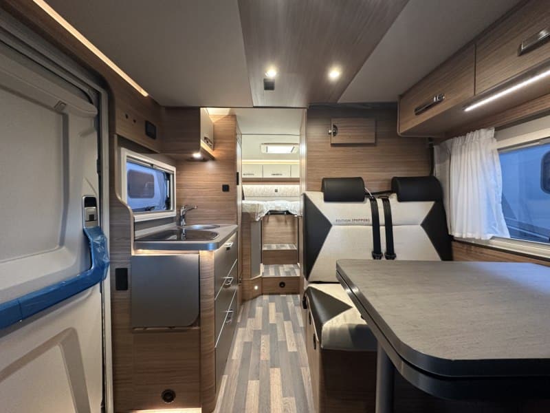 AUTOCARAVANA WEINSBERG CARACOMPACT SUITE 640 MEG