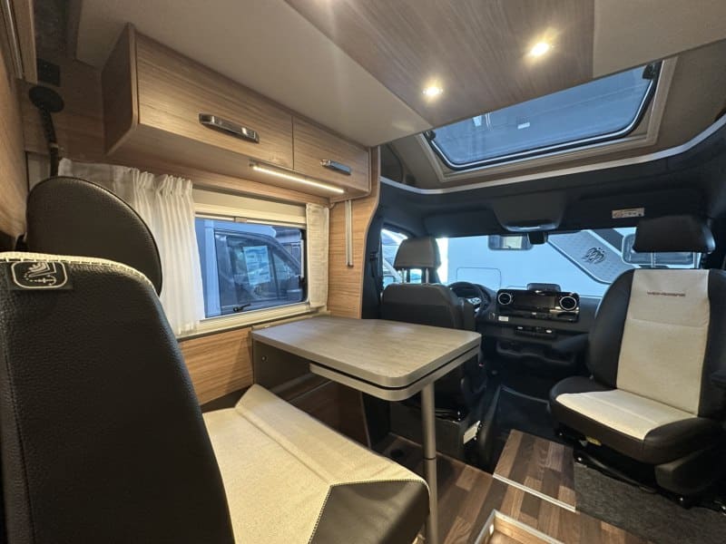 AUTOCARAVANA WEINSBERG CARACOMPACT SUITE 640 MEG