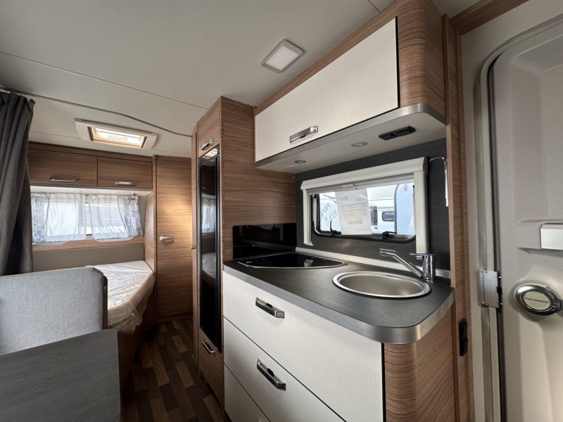 CARAVANA WEINSBERG CARAONE 500 FDK