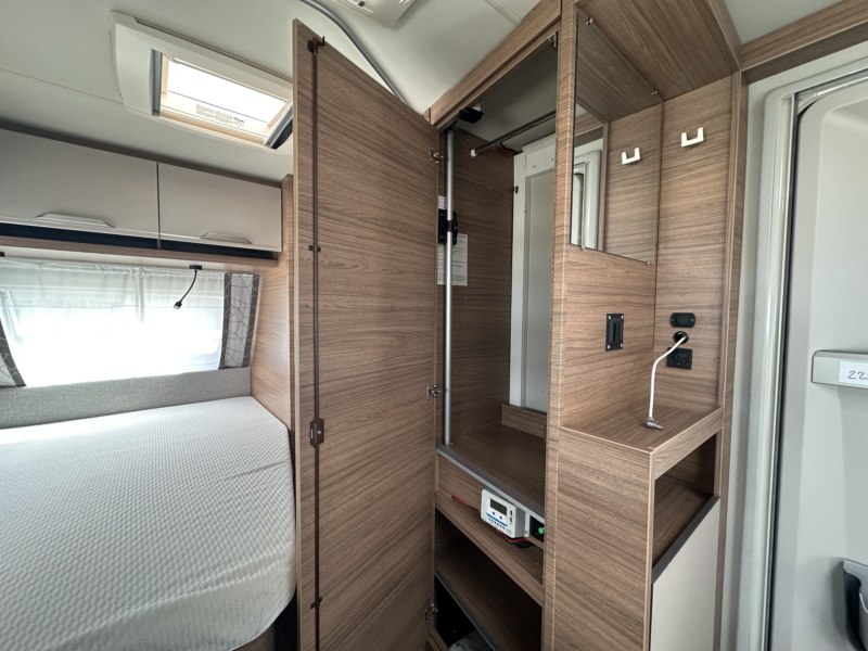 CARAVANA SEGONA MÀ KNAUS SPORT 450 FU