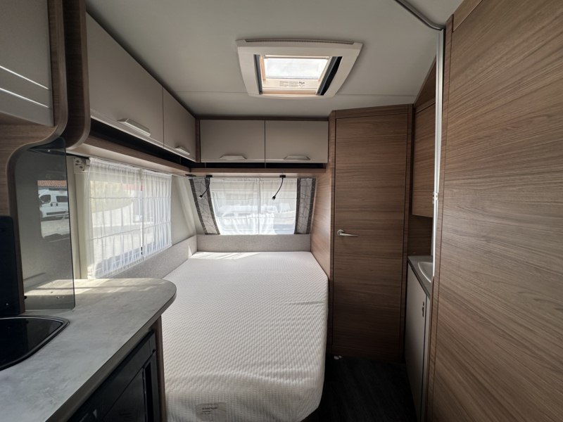 CARAVANA SEGONA MÀ KNAUS SPORT 450 FU
