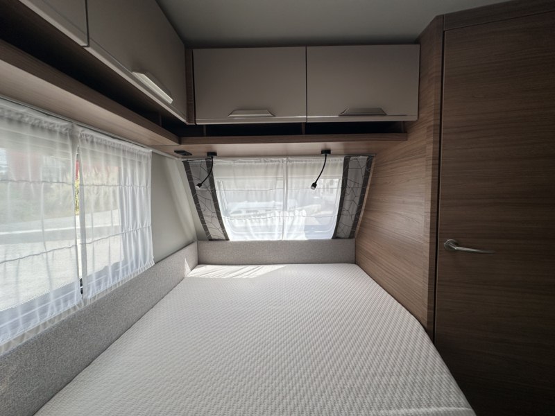 CARAVANA SEGONA MÀ KNAUS SPORT 450 FU