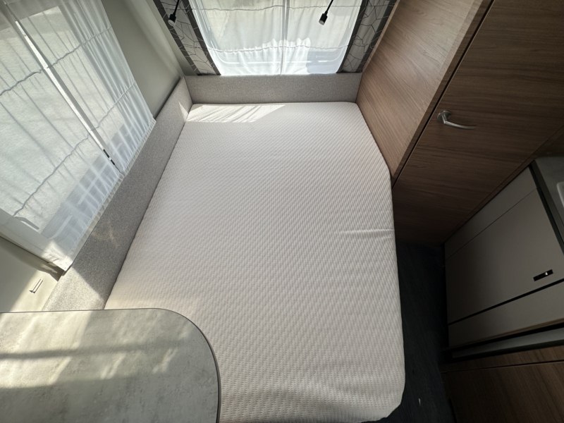 CARAVANA SEGONA MÀ KNAUS SPORT 450 FU