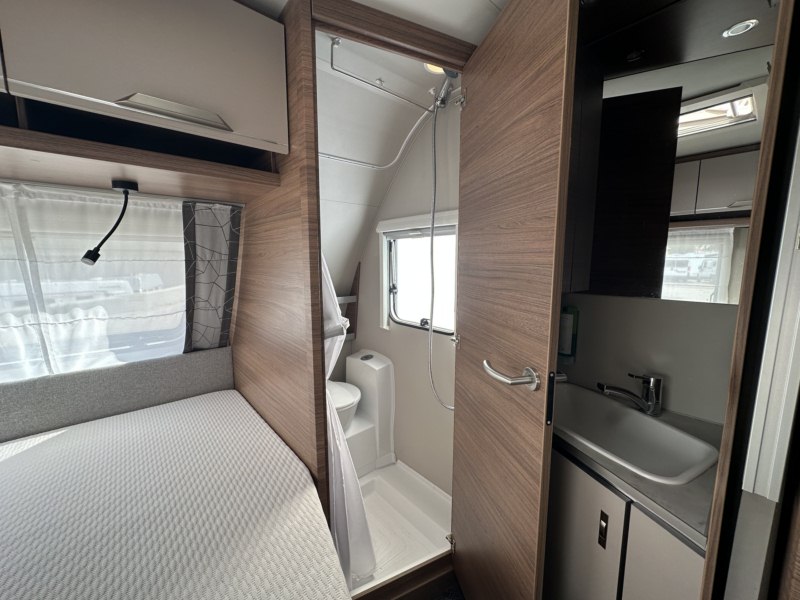CARAVANA SEGONA MÀ KNAUS SPORT 450 FU