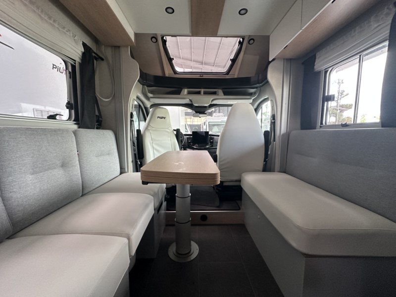 AUTOCARAVANA PILOTE ATLAS A690 G