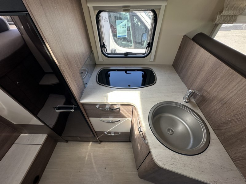 AUTOCARAVANA SEGUNDA MANO BÜRSTNER IXEO TIME IT 710 G