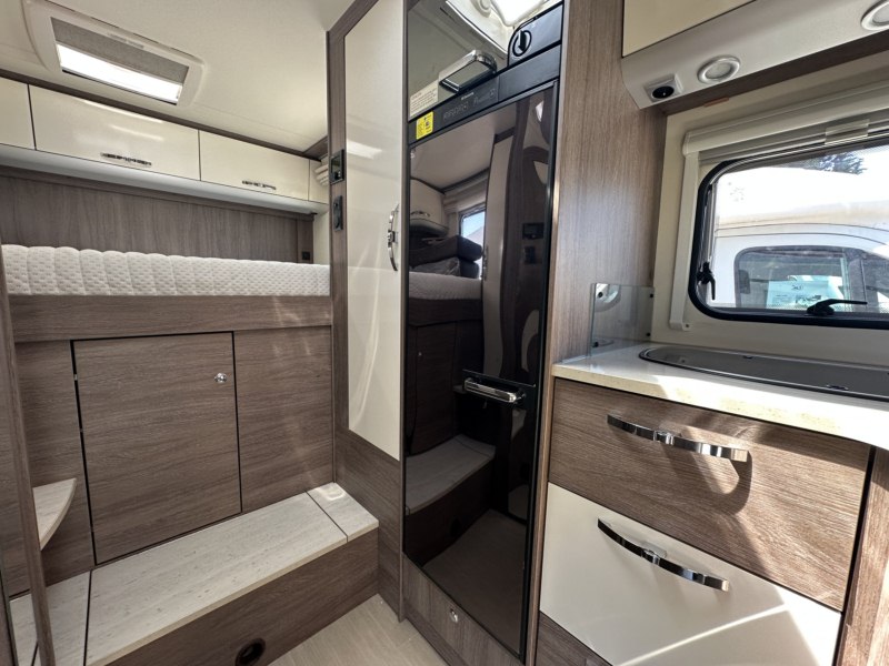 AUTOCARAVANA SEGUNDA MANO BÜRSTNER IXEO TIME IT 710 G