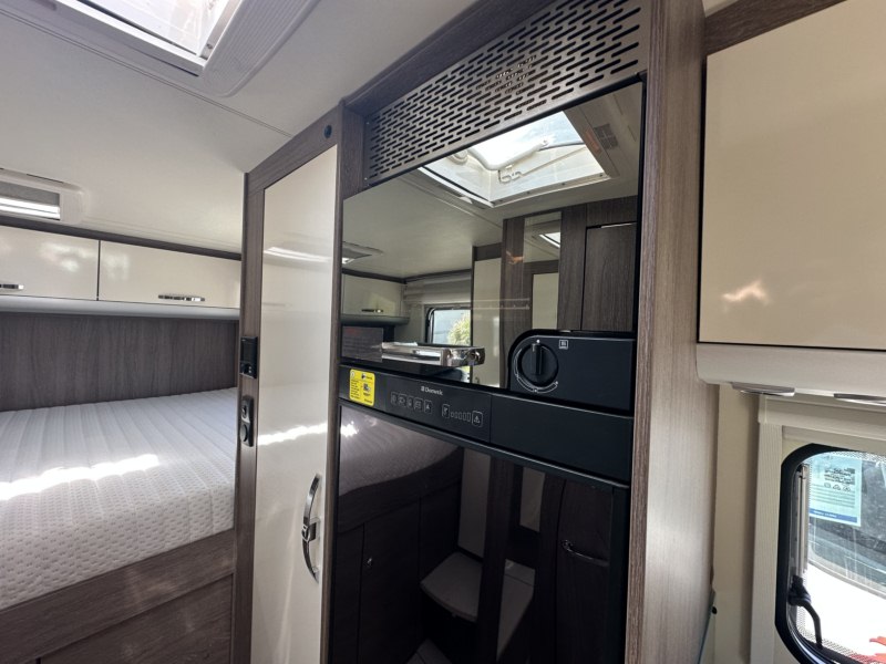 AUTOCARAVANA SEGUNDA MANO BÜRSTNER IXEO TIME IT 710 G