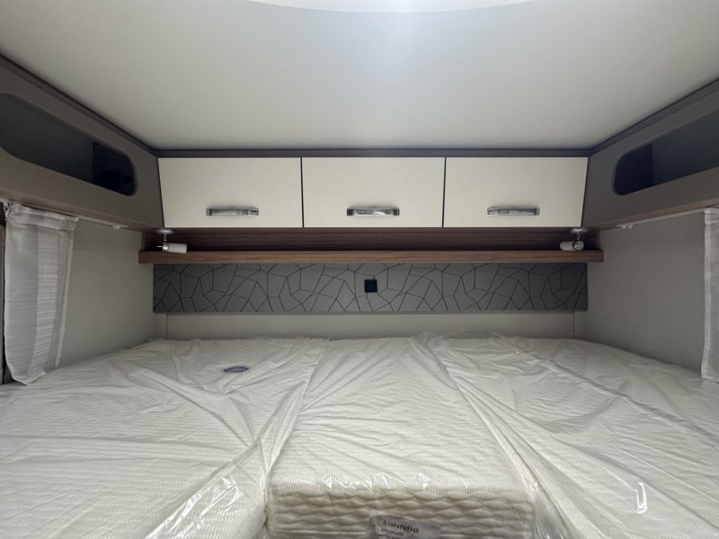 AUTOCARAVANA WEINSBERG CARACOMPACT 640 MEG [EDITION PEPPER]