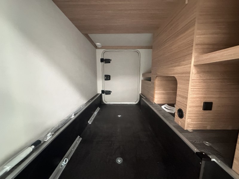 AUTOCARAVANA WEINSBERG CARACOMPACT 640 MEG [EDITION PEPPER]