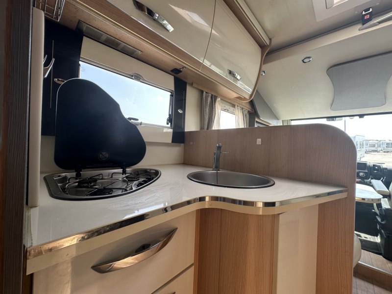 AUTOCARAVANA SEGUNDA MANO MCLOUIS NEVIS 379 G