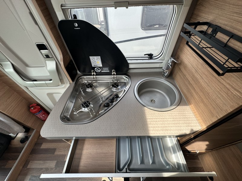 AUTOCARAVANA SEGONA MÀ WEINSBERG CARACOMPACT 600 MF