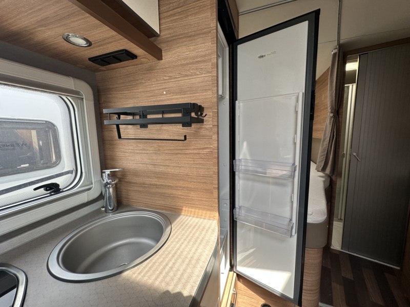 AUTOCARAVANA SEGONA MÀ WEINSBERG CARACOMPACT 600 MF