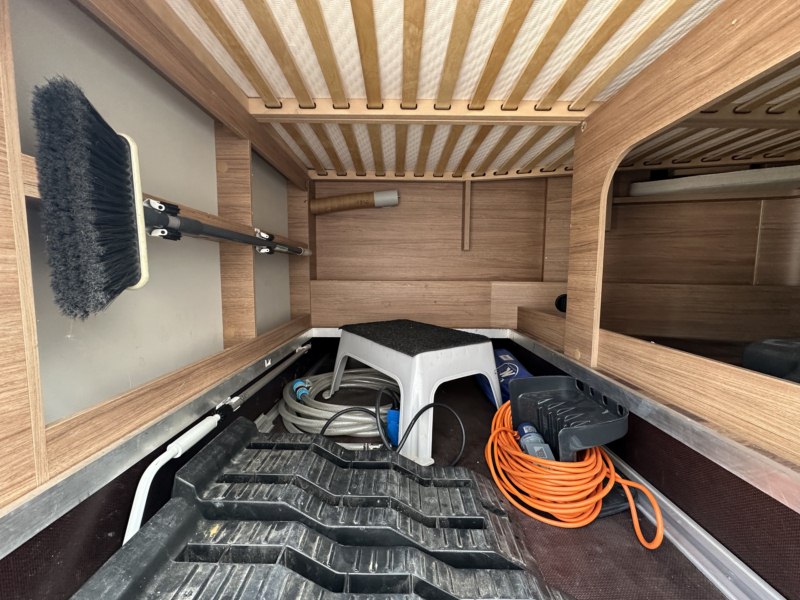 AUTOCARAVANA SEGONA MÀ WEINSBERG CARACOMPACT 600 MF
